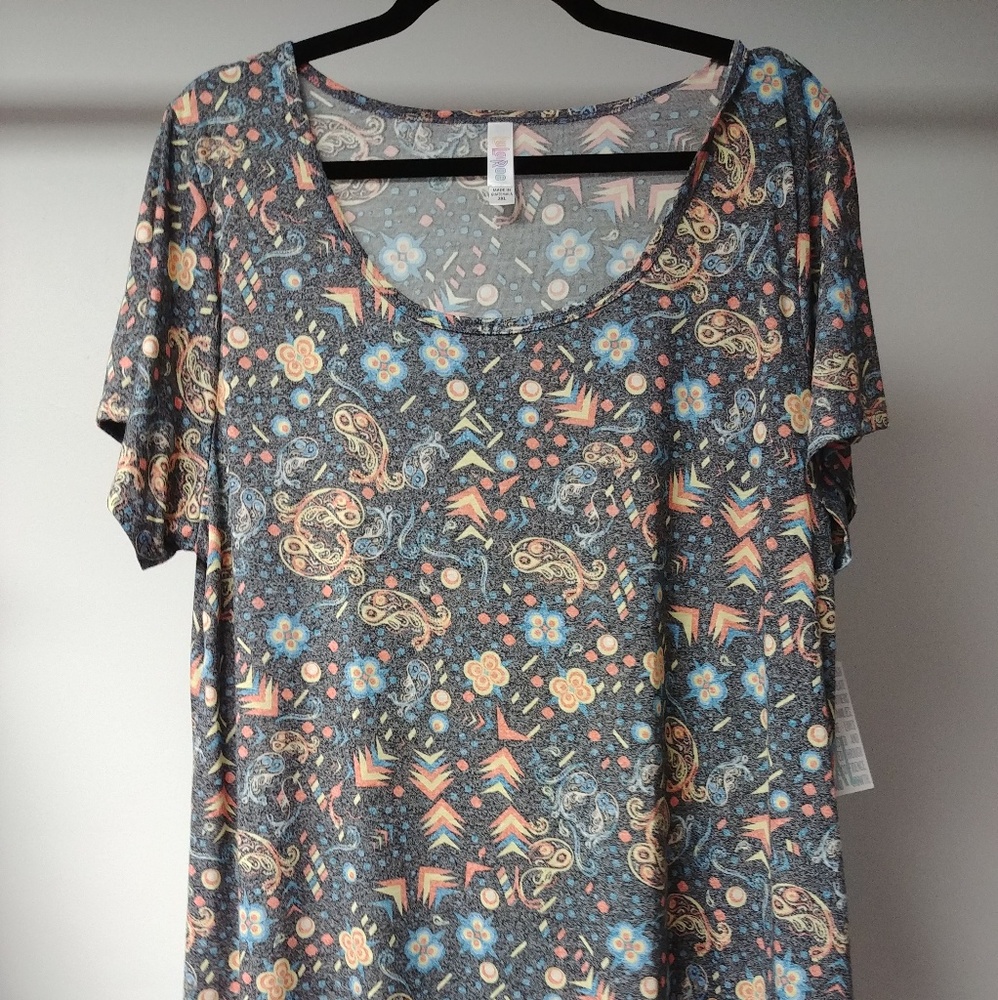 2XL LuLaRoe Classic T
